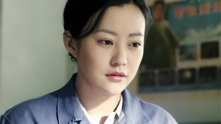《情满四合院46集免费观看》大结局:秦淮茹算计落空,傻柱逆袭夺回四合院主权