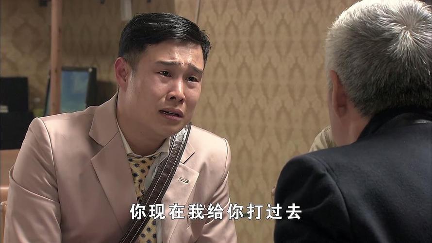 《乡村爱情6免费版全集在线观看》东北喜剧经典再续，象牙山故事爆笑升级