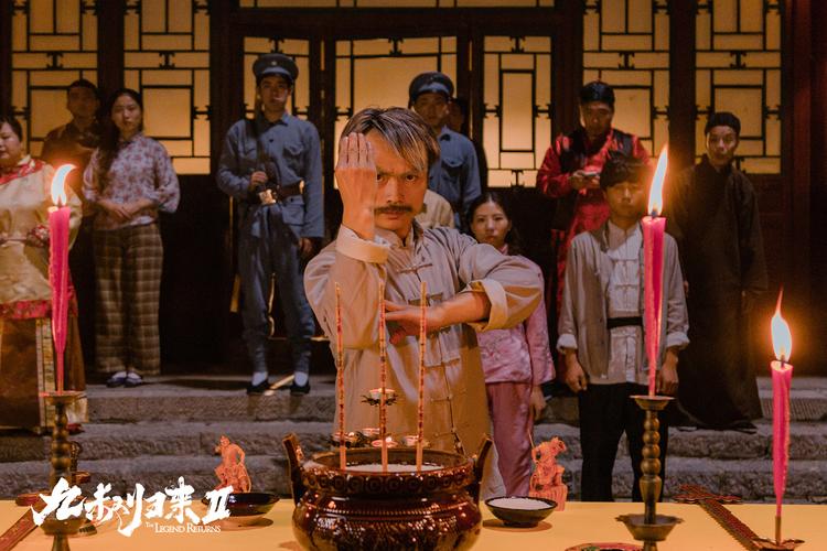 九叔归来2在线观看免费高清:僵尸道长再临,重温经典港式恐怖喜剧(九叔归来2完整版、林正英式僵尸片、高清免费观影)
