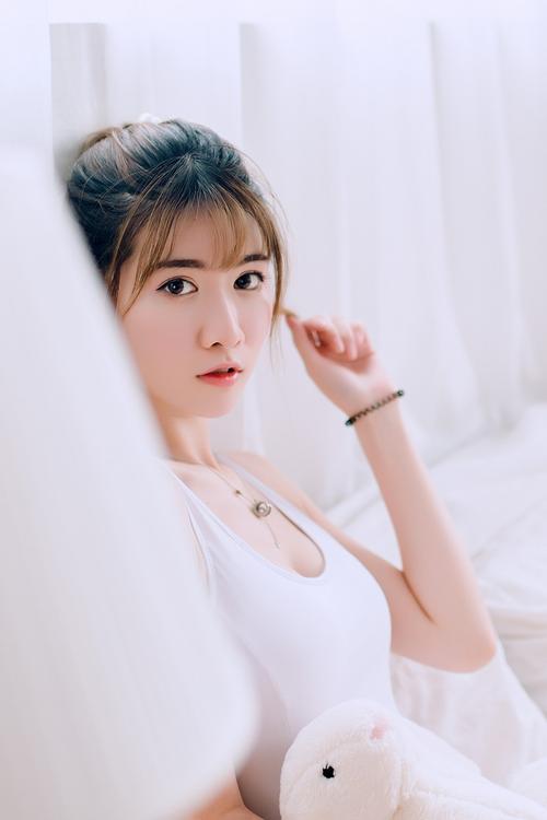 一个人免费追剧不花钱:海量影视资源在线畅享无广告播放