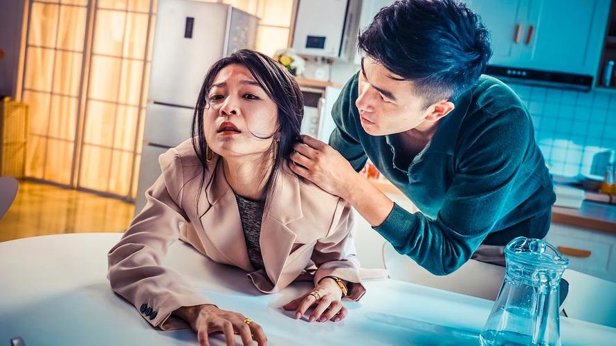 致命主妇电视剧免费观看全集在线播放，悬疑复仇大女主爽剧高能反转不断