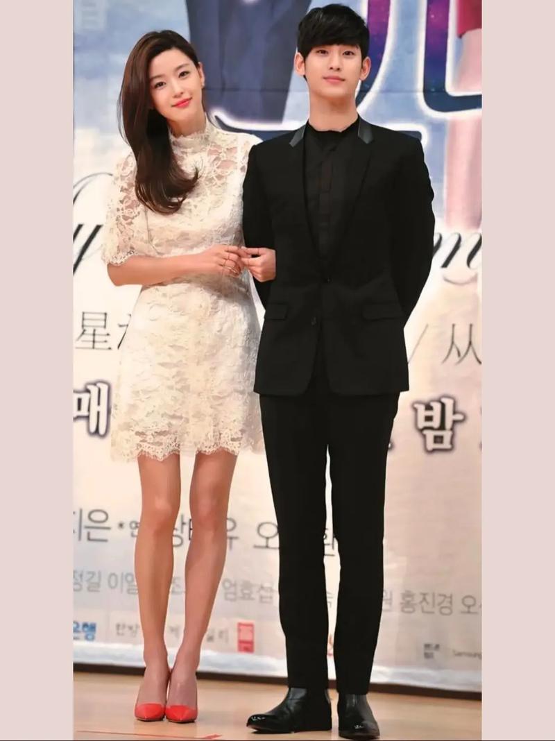 根据“来自星星的你免费观看”生成的SEO标题(含3个长尾关键词):
**《来自星星的你》免费观看全集高清资源 | 韩剧来自星星的你在线播放无广告 | 金秀贤全智贤主演经典爱情剧**