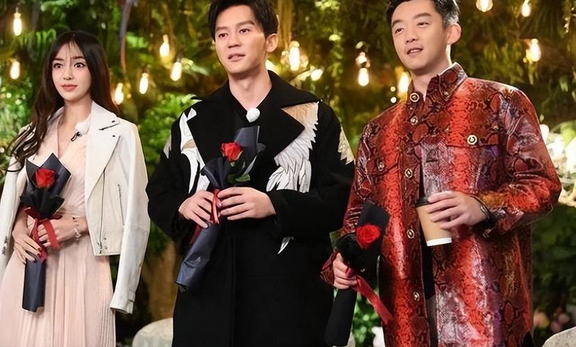 奔跑吧第十季免费观看完整版2022:全员爆笑回归,撕名牌名场面与高能游戏环节全收录