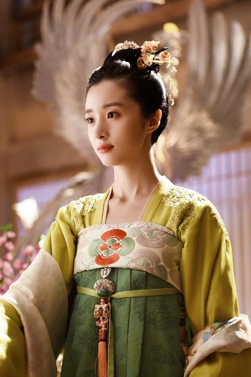 《柜中美人34集免费观看》高清完整版:胡冰卿陈瑶演绎宫廷奇幻虐恋,深度解析第34集剧情反转与结局悬念